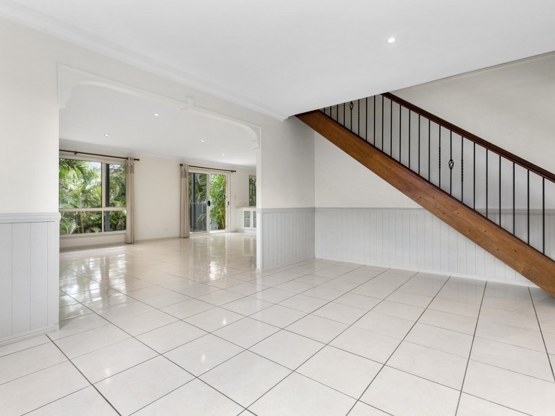 43 Thorne Road, Birkdale QLD 4159