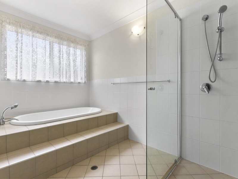 43 Thorne Road, Birkdale QLD 4159