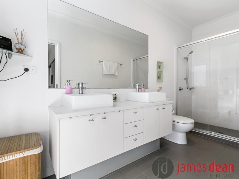 48 Brook Street, Wakerley QLD 4154