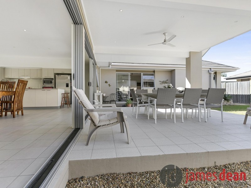 48 Brook Street, Wakerley QLD 4154