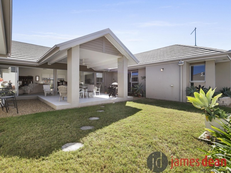 48 Brook Street, Wakerley QLD 4154