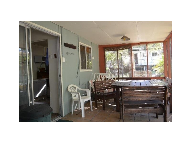 6 Goondool Street, Kooringal QLD 4025