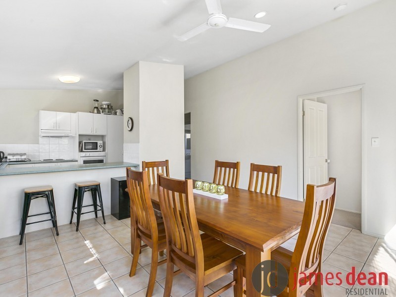 84 Matthews Way, Wakerley QLD 4154