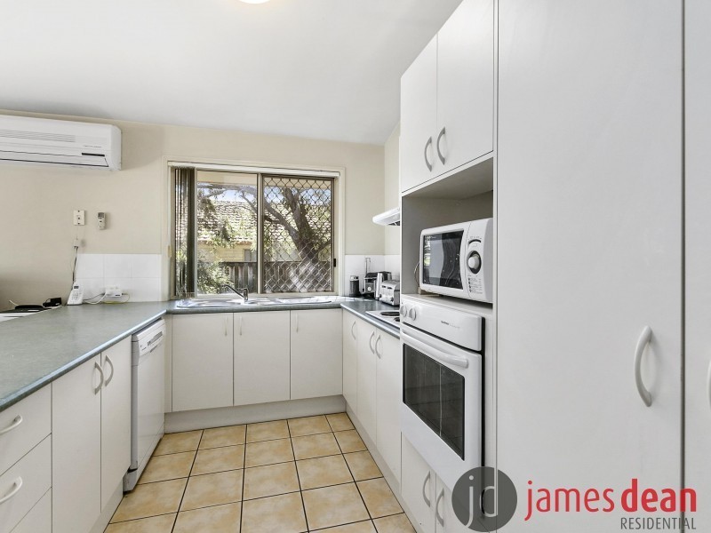 84 Matthews Way, Wakerley QLD 4154