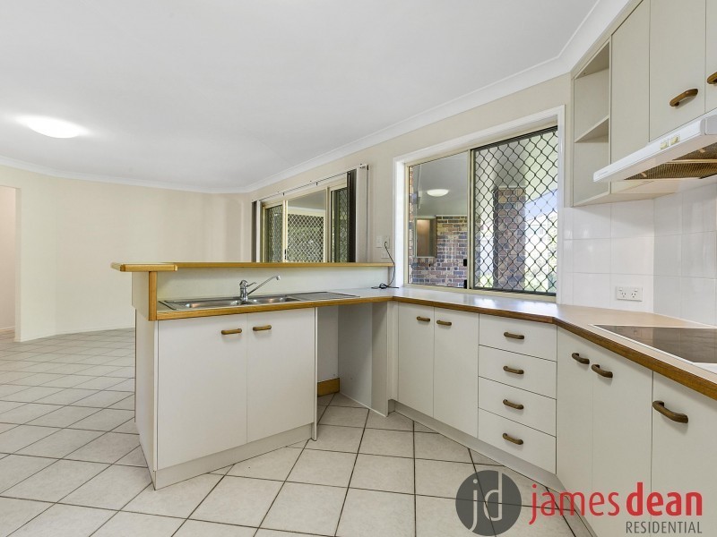 4 Morgan Close, Manly West QLD 4179
