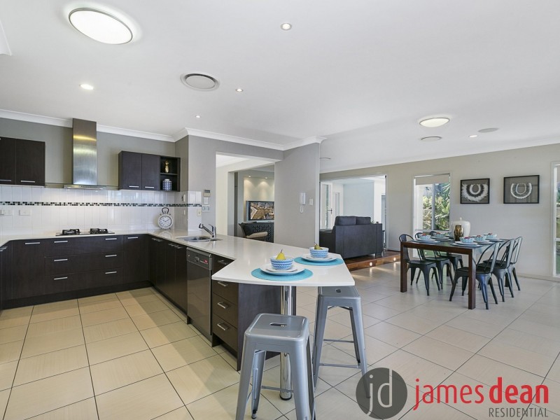 36 Balgowlah Street, Wakerley QLD 4154