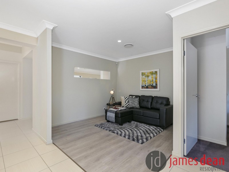 36 Balgowlah Street, Wakerley QLD 4154