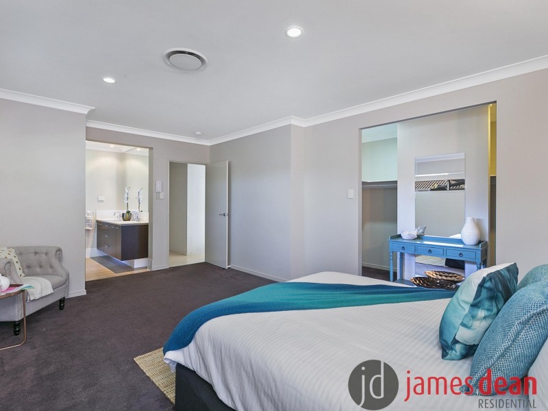 36 Balgowlah Street, Wakerley QLD 4154