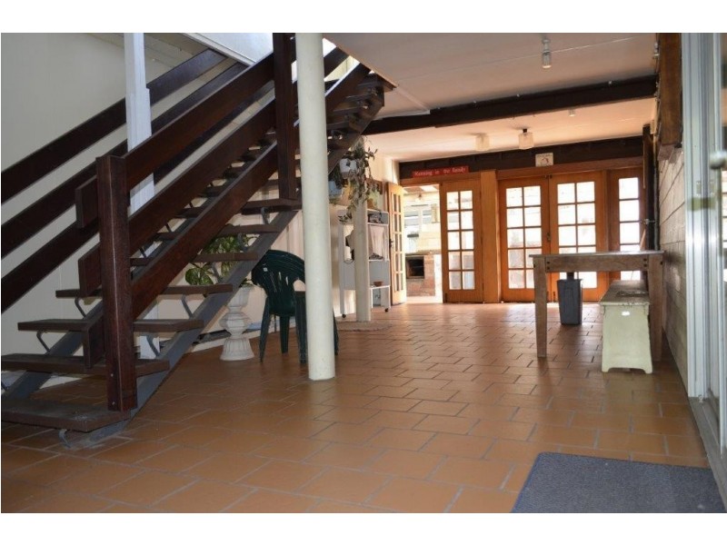 72 Midgen Street, Kooringal QLD 4025