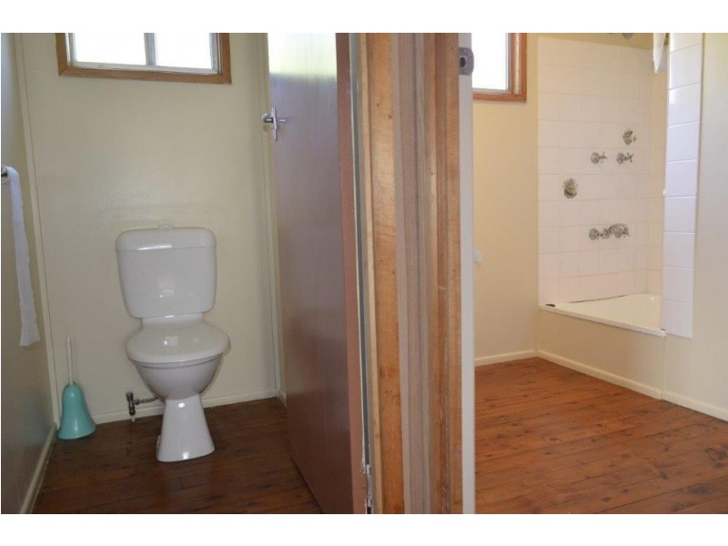 72 Midgen Street, Kooringal QLD 4025