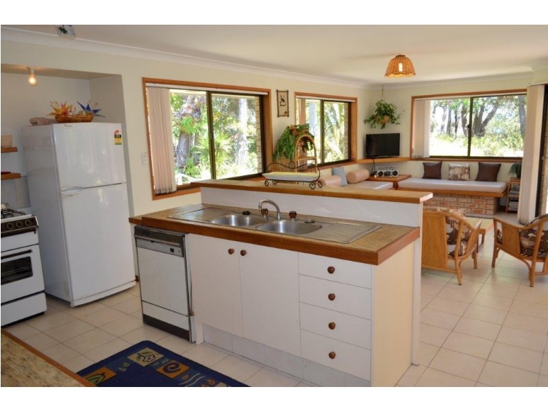 91 Kooringal Esplanade, Kooringal QLD 4025