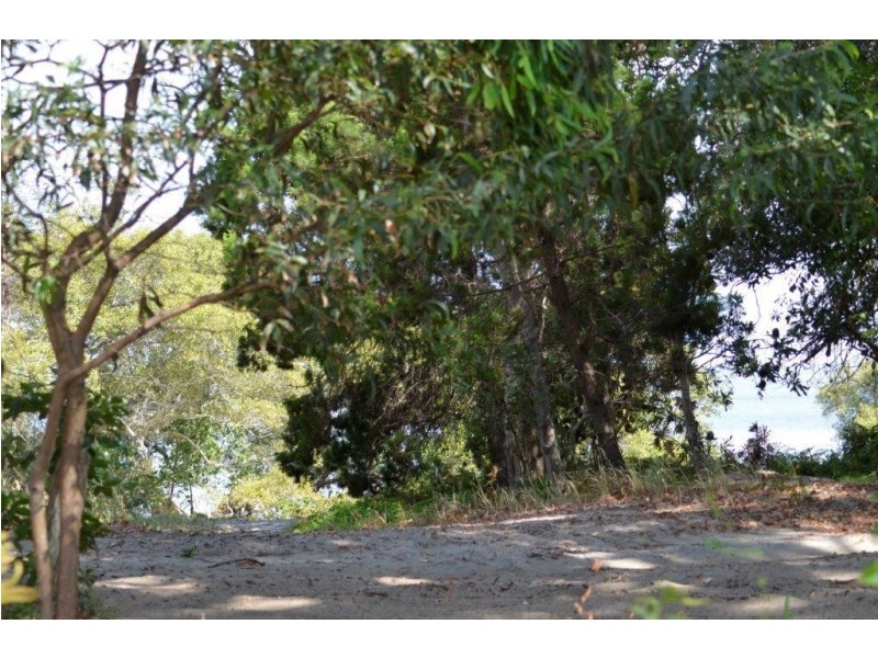 95 Kooringal Esplanade, Kooringal QLD 4025