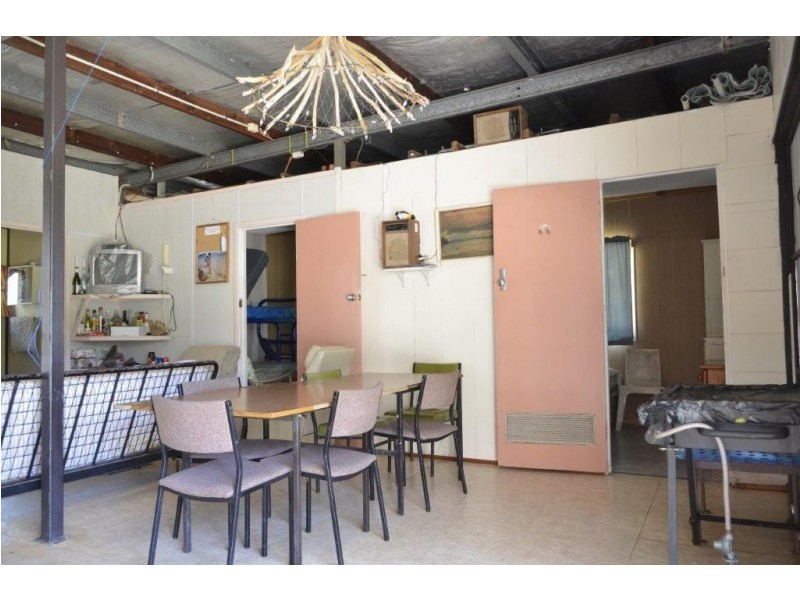 95 Kooringal Esplanade, Kooringal QLD 4025