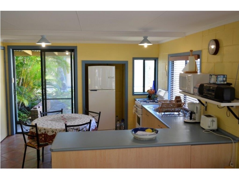 61 Kooringal Esplanade, Kooringal QLD 4025