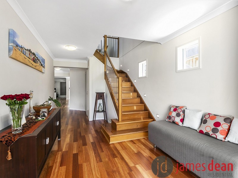 33 Ian Street, Lota QLD 4179