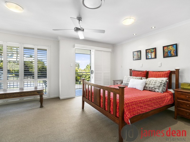 33 Ian Street, Lota QLD 4179