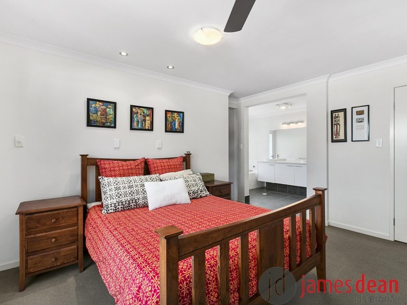 33 Ian Street, Lota QLD 4179