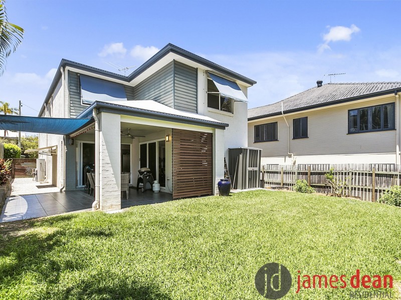 33 Ian Street, Lota QLD 4179