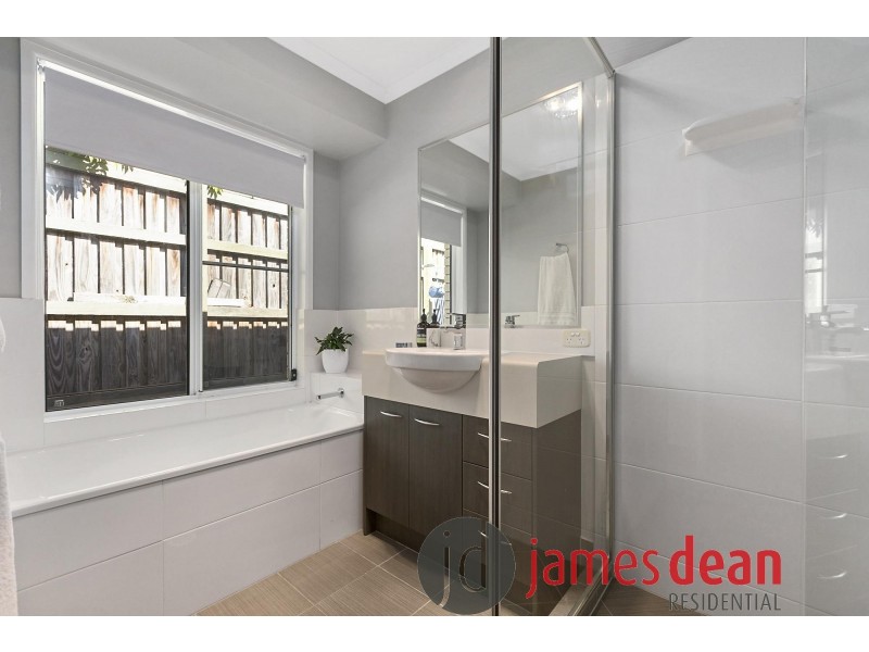 12 McMullan Close, Gumdale QLD 4154