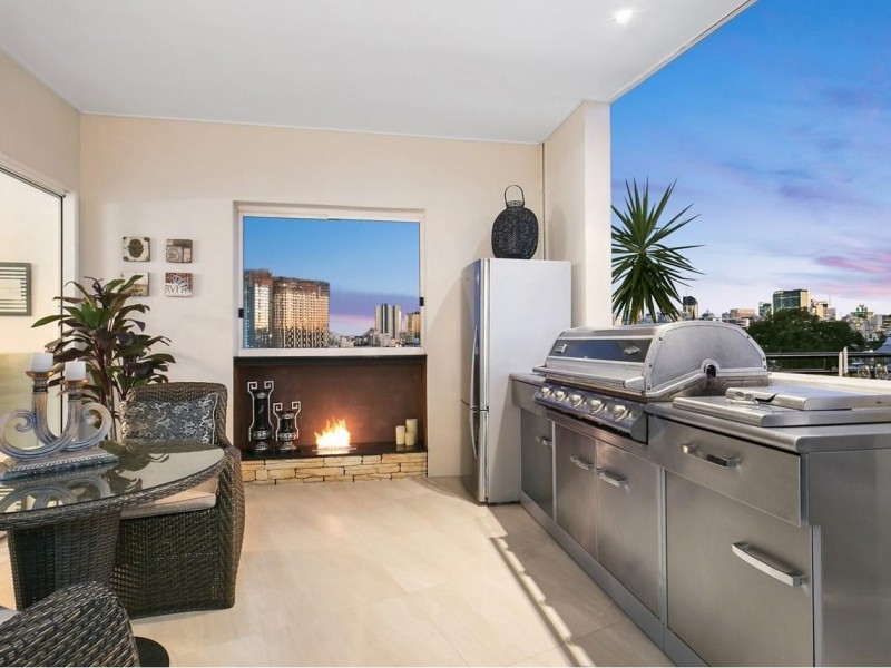 451 Gregory Tce, Spring Hill QLD 4000