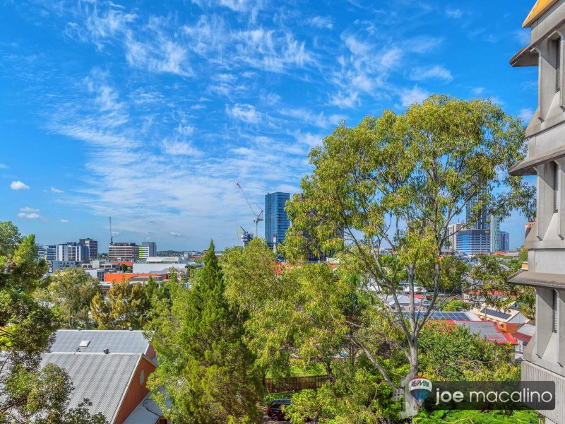 451 Gregory Tce, Spring Hill QLD 4000