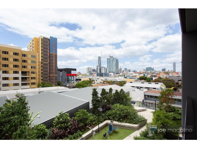 11 Carriage St, Bowen Hills QLD 4006