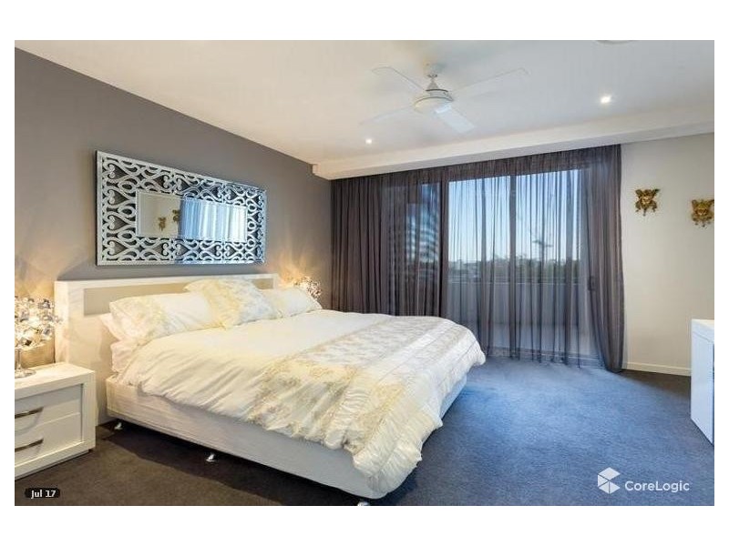 7 Roche Av, Bowen Hills QLD 4006