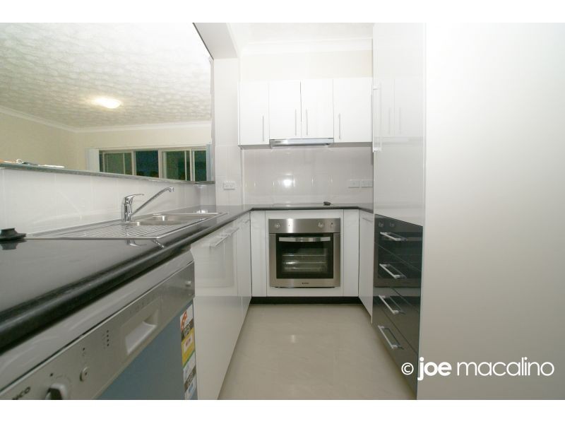 14 Le Grand Street, Macgregor QLD 4109