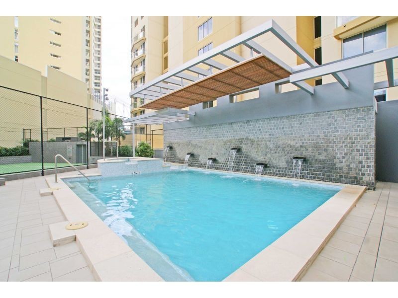 30 Macrossan Street, Brisbane QLD 4000