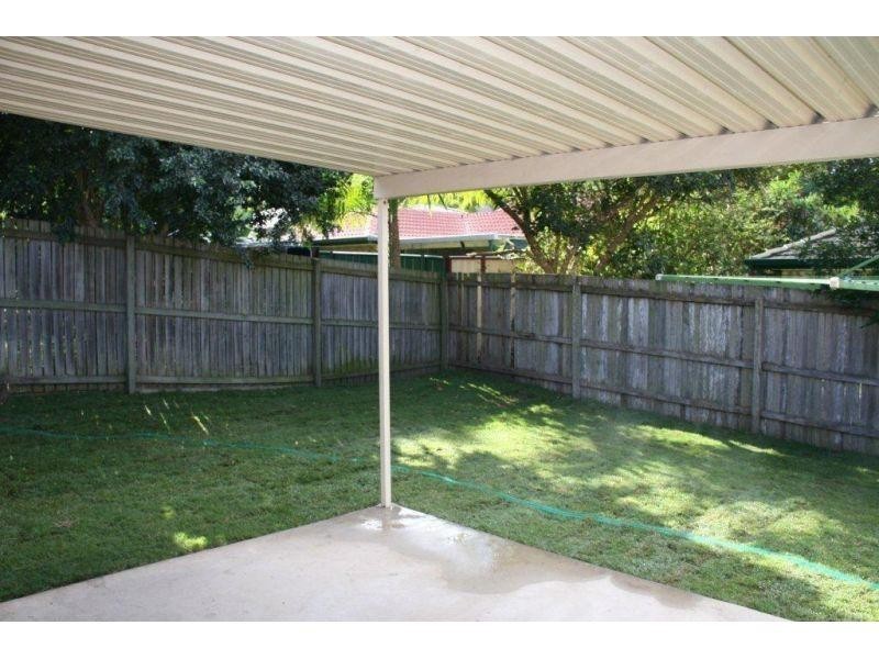 16 Beaufront St, Forest Lake QLD 4078