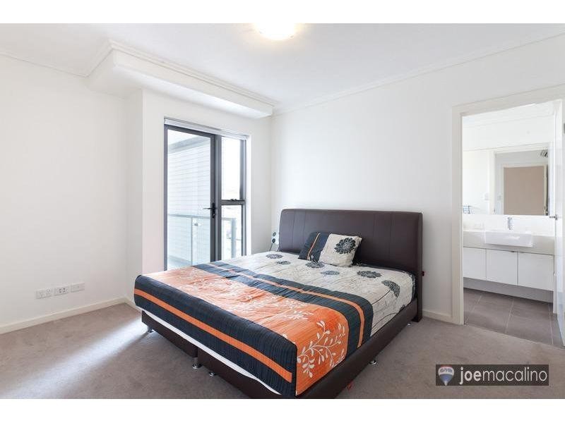 18 / 70 Hope Street, South Brisbane QLD 4101