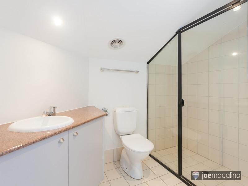 L5 / 451 Gregory Tce, Spring Hill QLD 4000