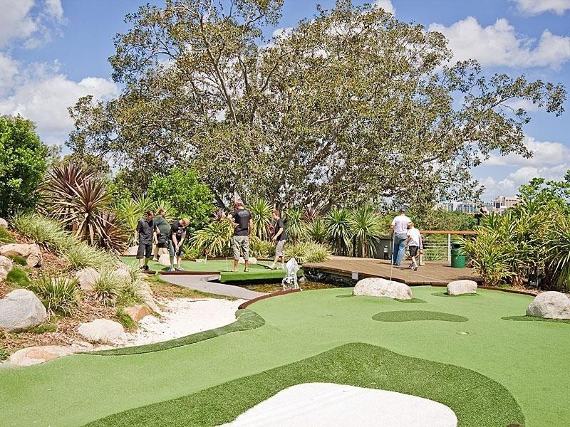 15 Aberleigh Road, Herston QLD 4006