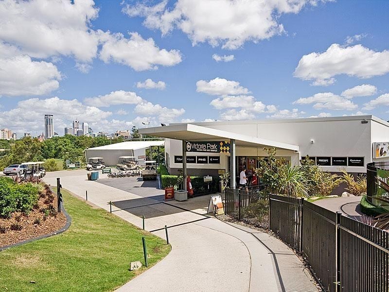 15 Aberleigh Road, Herston QLD 4006