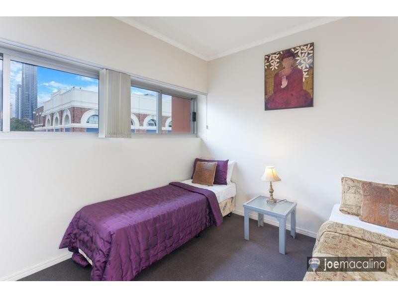 2 Berwick, Fortitude Valley QLD 4006