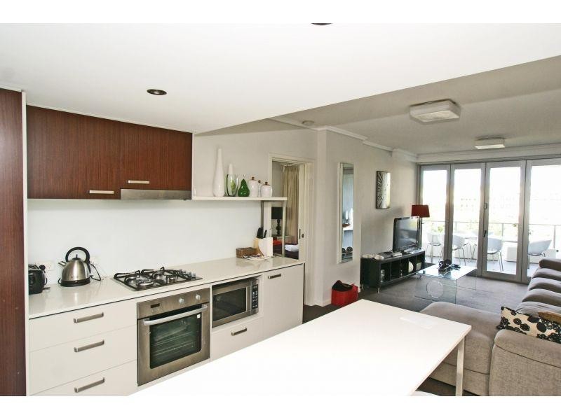 22 Barry Pde, Fortitude Valley QLD 4006