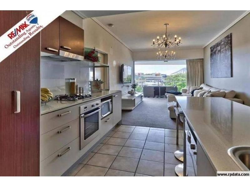 22 Barry Pde, Fortitude Valley QLD 4006