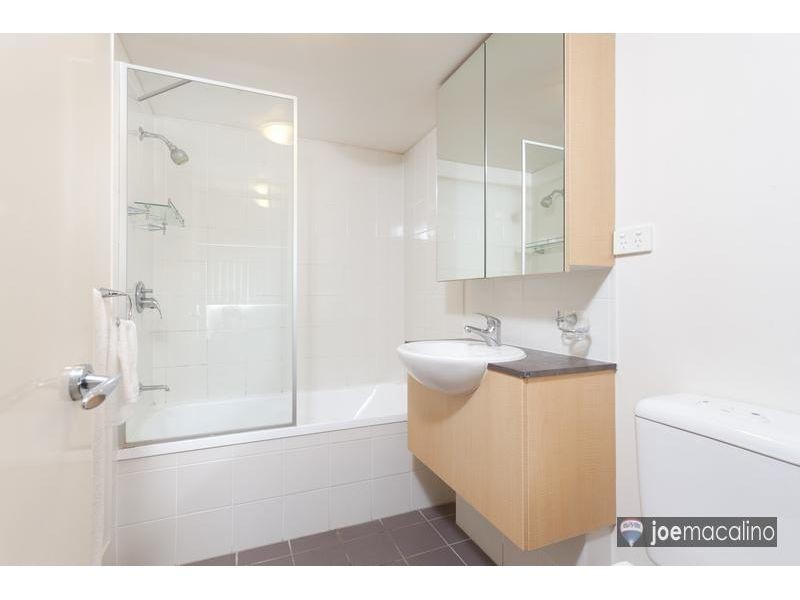 2 Berwick St, Fortitude Valley QLD 4006