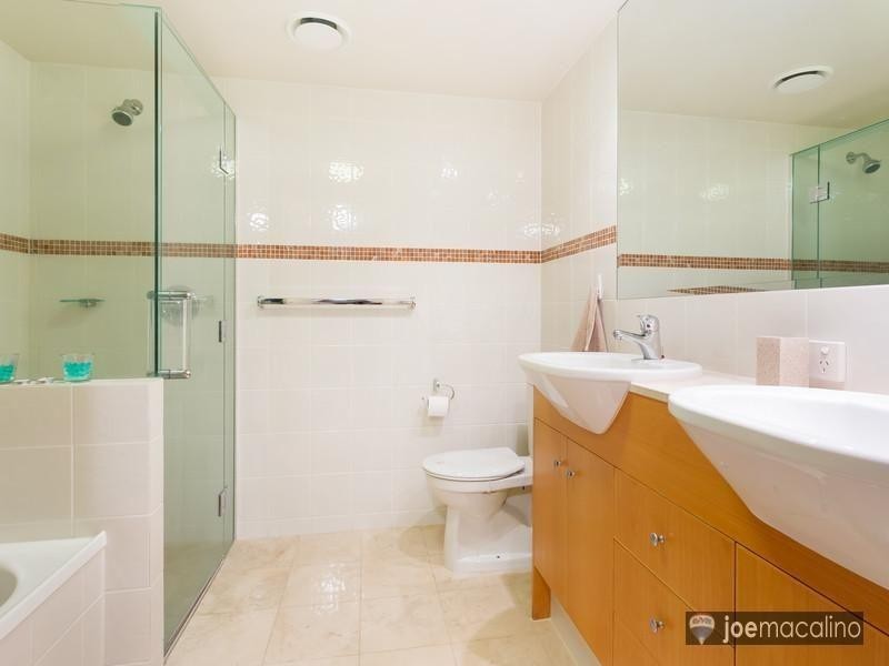 100 Bowen Terrace, Fortitude Valley QLD 4006