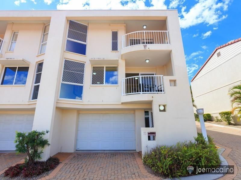 TH5/7  Boyd St, Bowen Hills QLD 4006