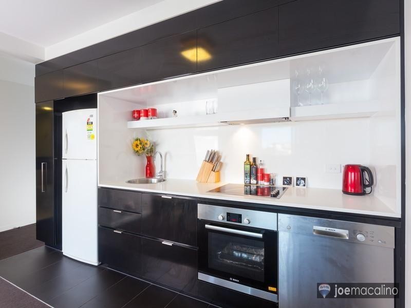 8 Jeays St, Bowen Hills QLD 4006