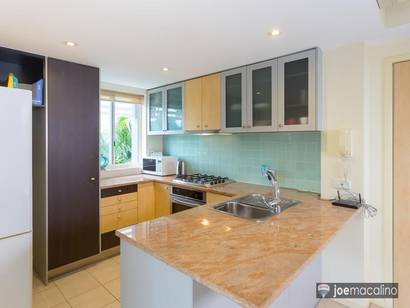 L2/451 Gregory Terrace, Spring Hill QLD 4000