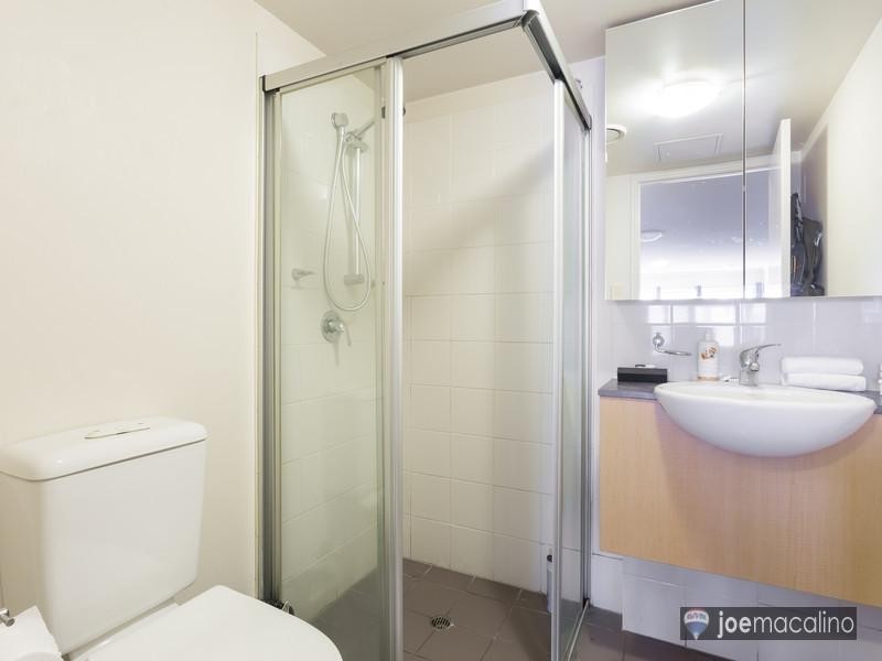 2 Berwick Street, Fortitude Valley QLD 4006