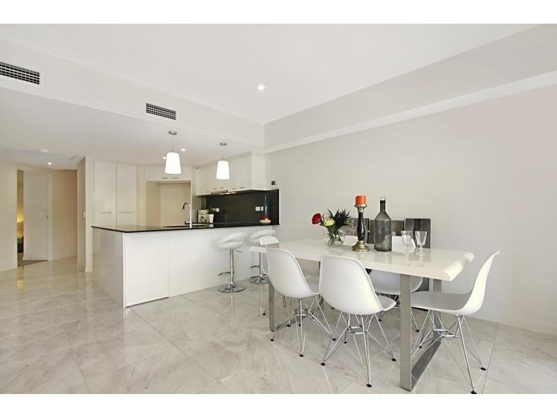 7 Roche Ave, Bowen Hills QLD 4006