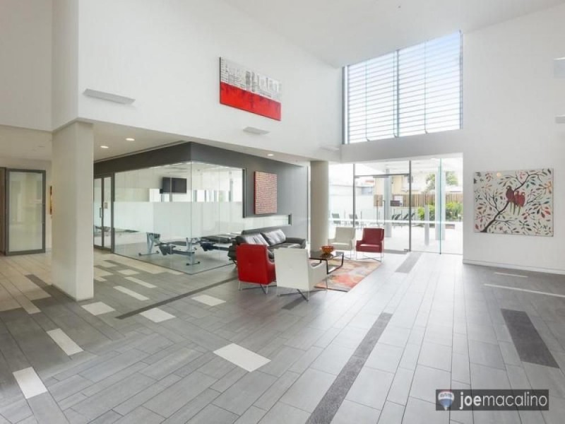 16 Hamilton Pl, Bowen Hills QLD 4006