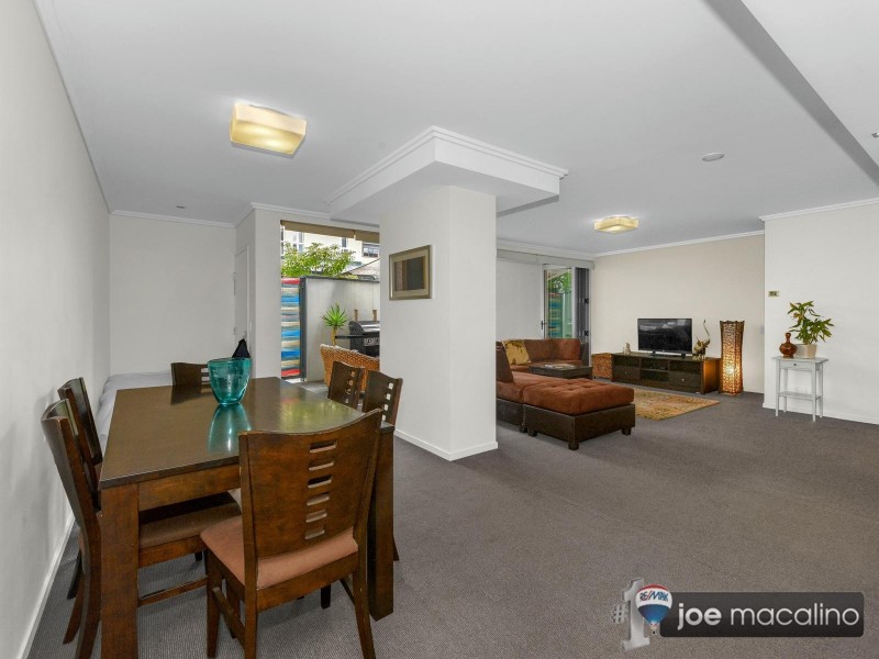 TH4/22 Barry Pde, Fortitude Valley QLD 4006