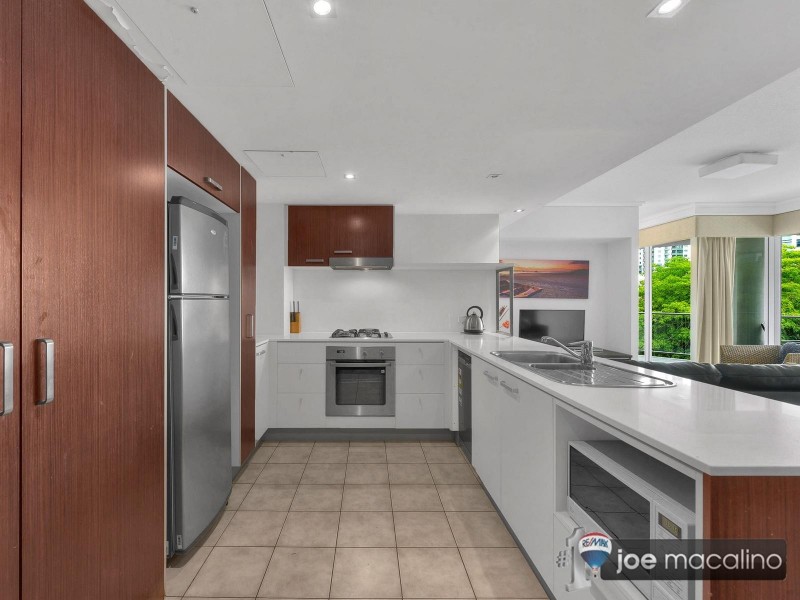22 Barry Pde, Fortitude Valley QLD 4006