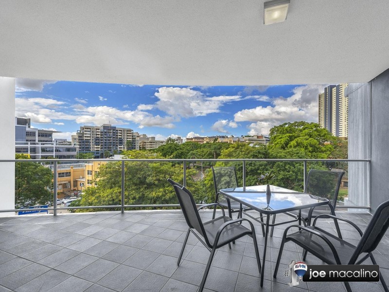 22 Barry Pde, Fortitude Valley QLD 4006