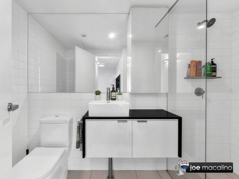 8  Jeays St, Bowen Hills QLD 4006