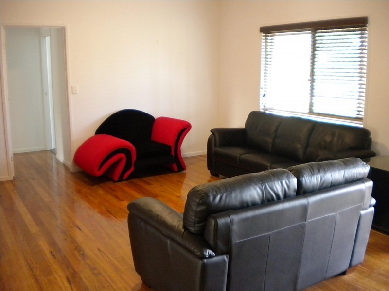 18a Bethongabel Court, Southside QLD 4570